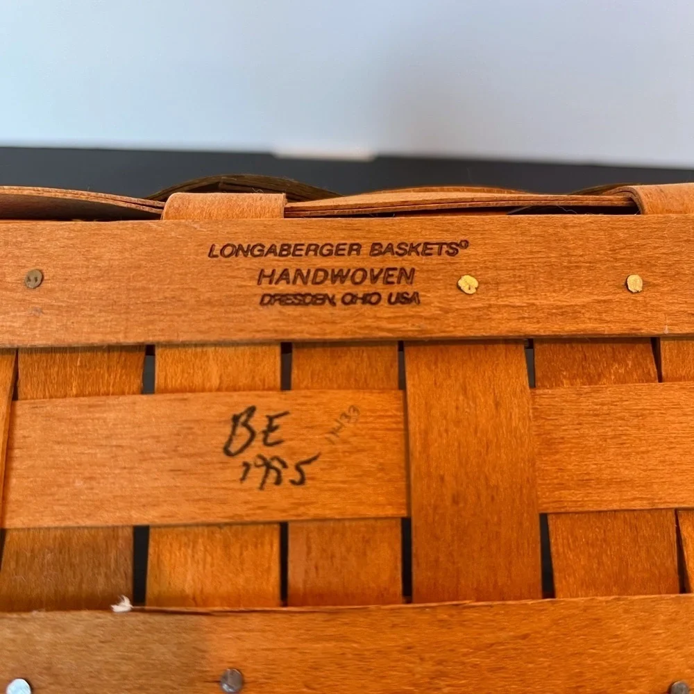 Longaberger Small Key Basket with Heartland Green Accent Weaves